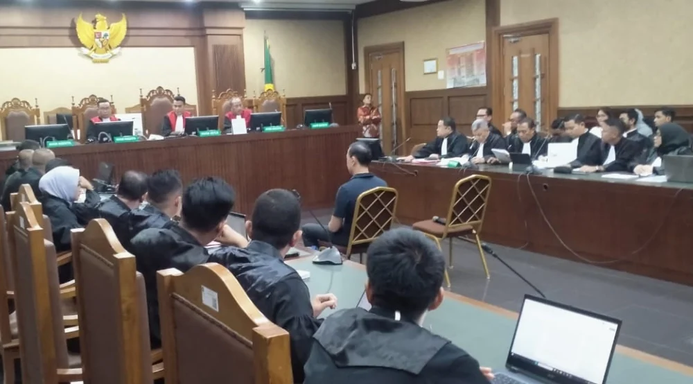 Tom Lembong menghadapi dakwaan jaksa