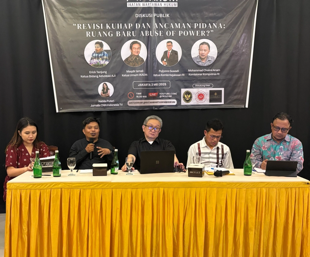 Diskusi Soal Penetapan Tersangka Direktur JakTV Tian Bachtiar