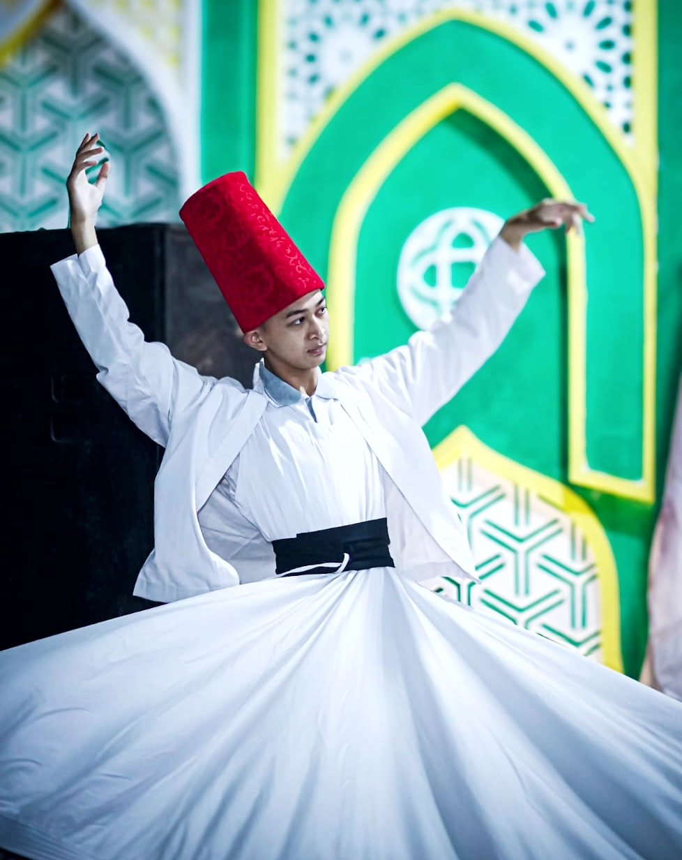 Penari Sufi Fajar